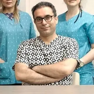 Dr Sam Safaie(ژل و بوتاکس)