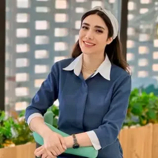 Dr Mahsa Younesi