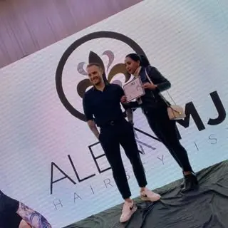 مریم سامانی / رنگ مو و کراتین اصفهان/ سعادت آباد ?