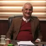 دکتر محمود داورنیا |متخصص  و جراح