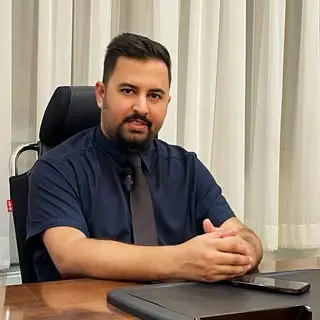 کاشت مو تخصصی امید