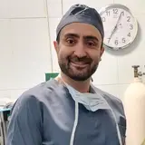دکتر هادی گل شکن فک و صورت