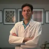 دکتر محمد نجفی متخصص جراحی لثه و ایمپلنت