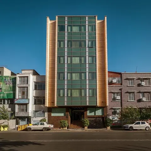 Saina Hotel