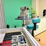 مرکز بینایی سنجی و عینک رویا