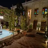 Shiraz Traditional Hotel
