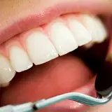 دكتر پويا اصلانی متخصص پروتزهای دندانی