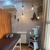 کلینیک زیبایی آبادیس در قلهک شمال تهران
