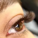 مرکز کاشت مژه عاطفه عزیزی