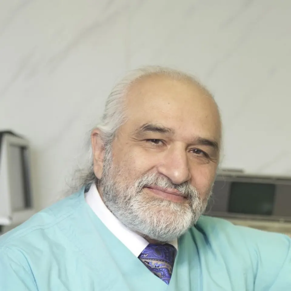 Dr.Abdolmotallebi