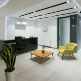 دکتر وحید قاسمی فر.جراح چشم و فوق تخصص شبکیه و لیزر