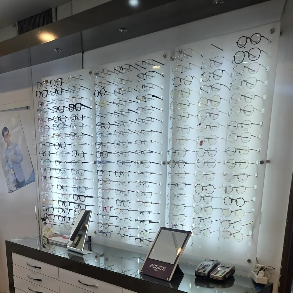yeganeh optometrist