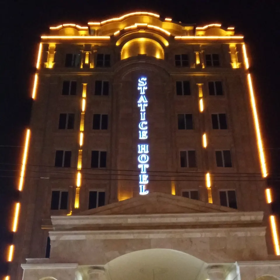Statice Hotel