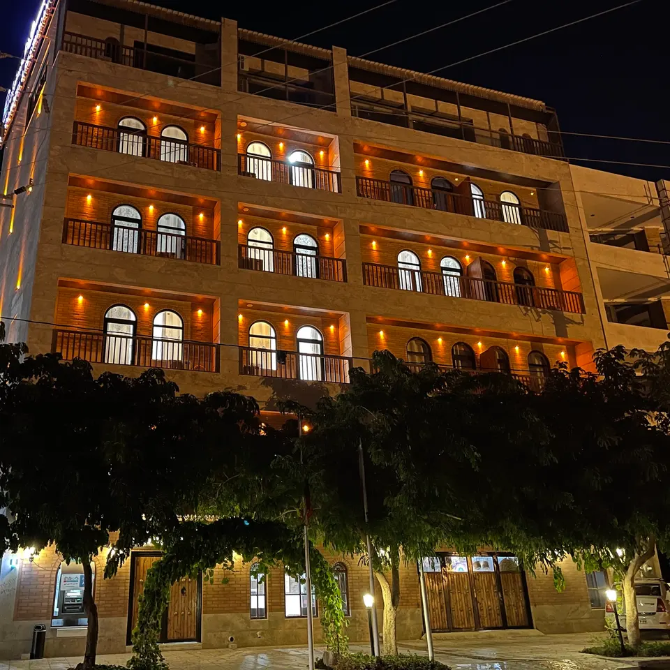 Nakoo Hotel