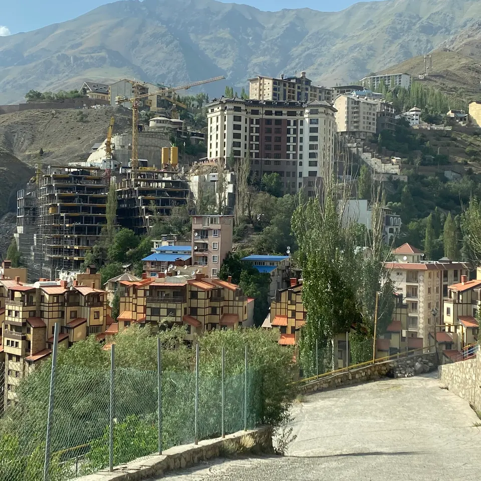 Shemshak Tourist Hotel