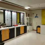عینک طبی و بینایی سنجی بقراط
