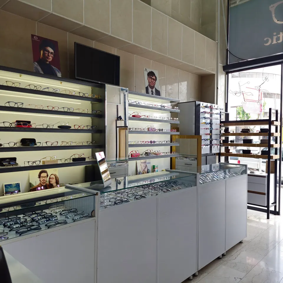 بینایی سنجی ‌و فروشگاه عینک DIDX (شعبه بیمارستان نور شهریار)