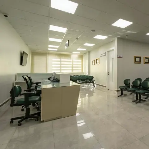 Dr Siamak Zarei-Ghanavati