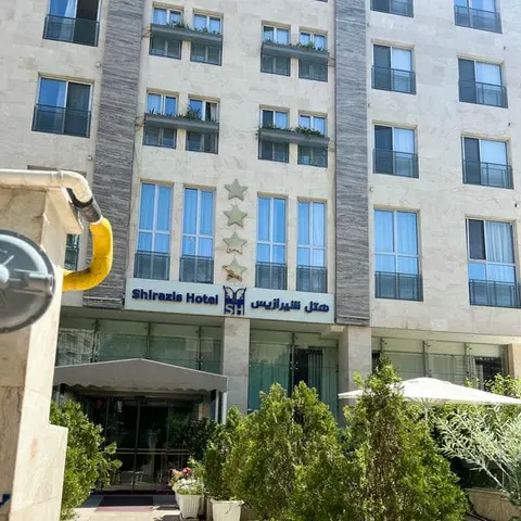 Shirazis Hotel