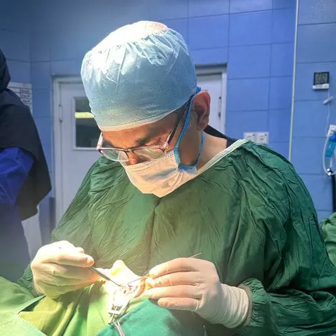 کلینیک چشم پزشکی دکتر اولادی