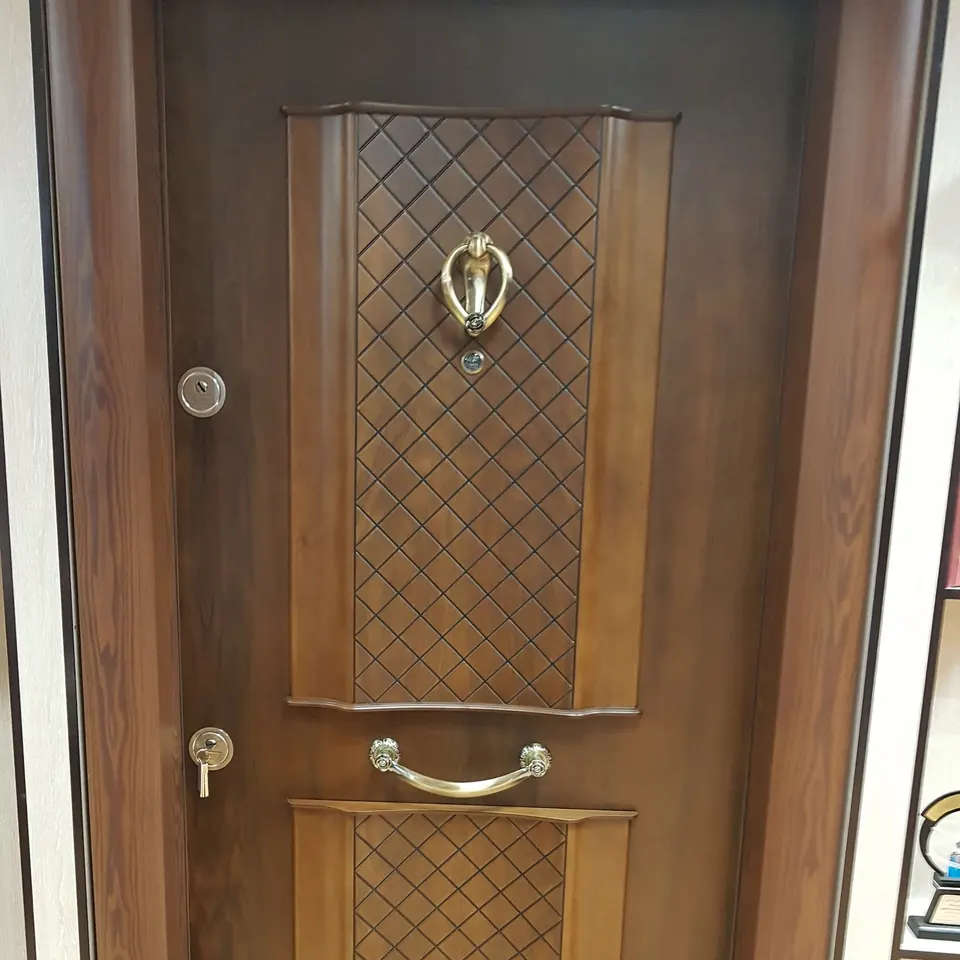 darbardoor