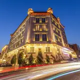 Taj Mahal Hotel