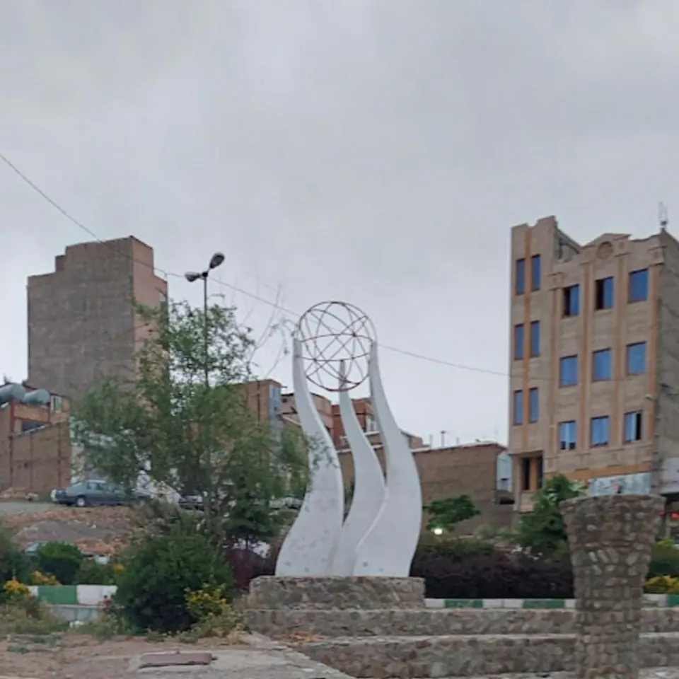 Khorshid Hotel