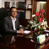 Dr. Arash Beiraghi