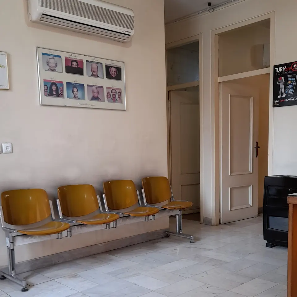 دکتر ترابی