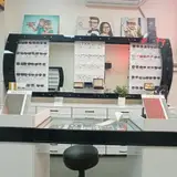 عینک فروشی و چشم پزشکی بینا