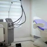 مرکز لیزر مو الکس کندلا دکتر شیرین راحمی
