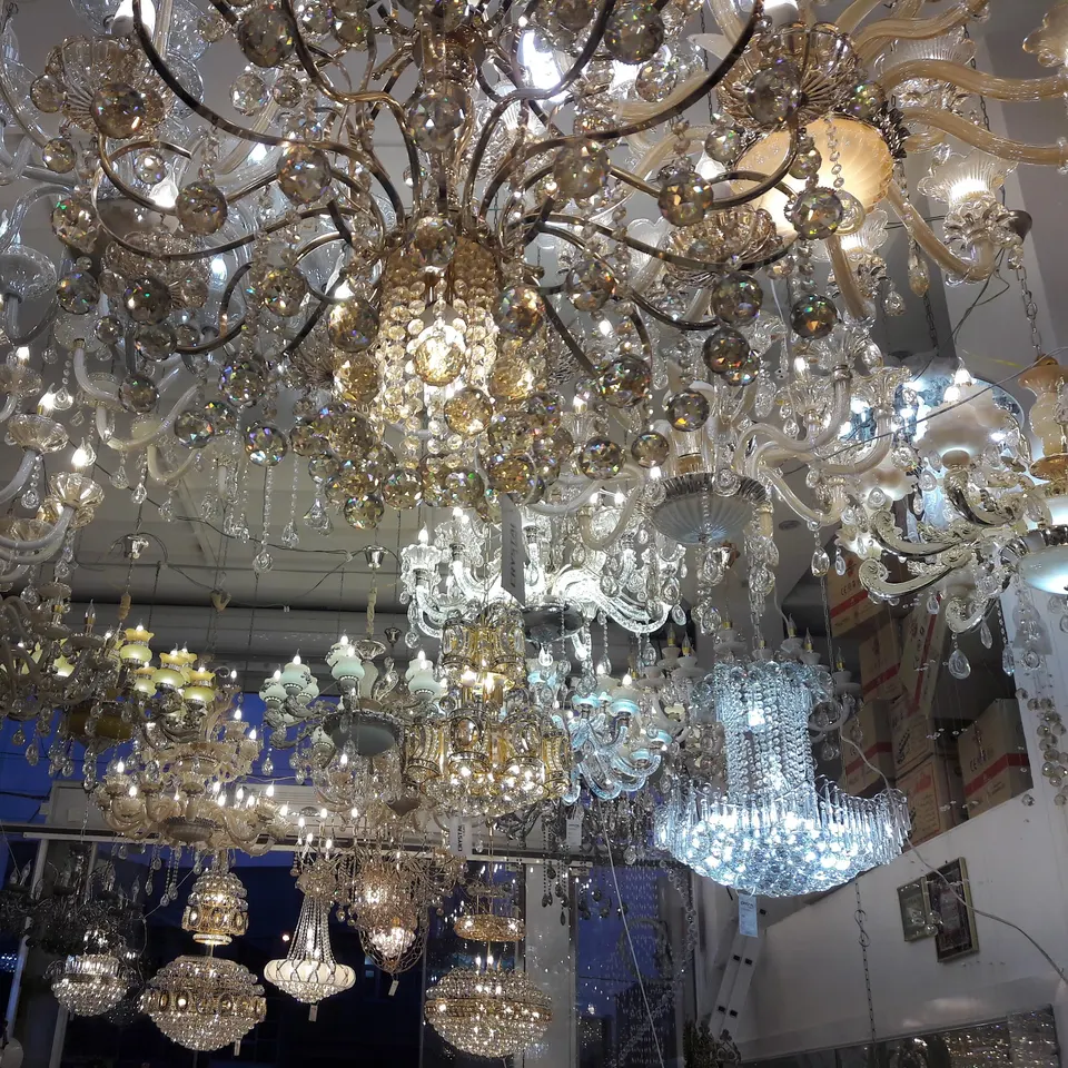 کالای برق چراغ زاده
