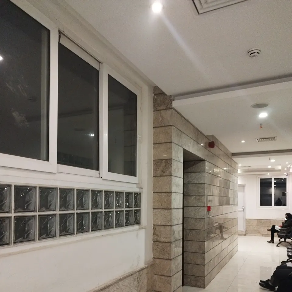 ساختمان پزشکان فراز