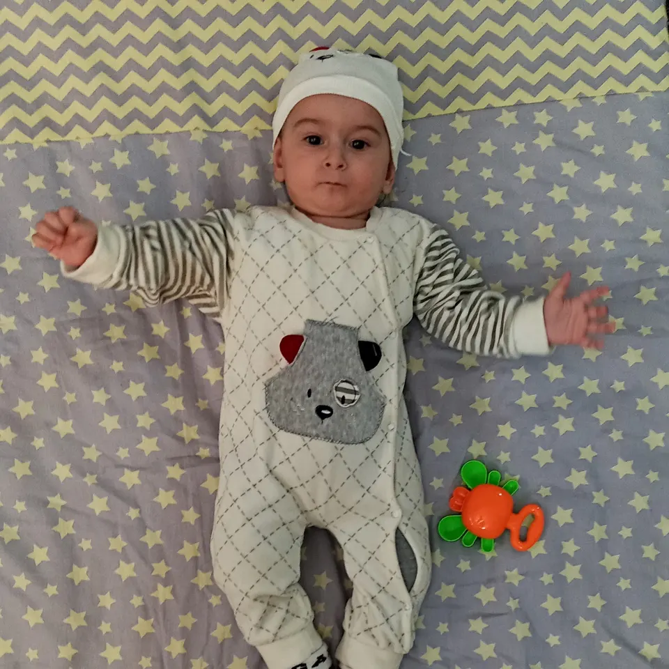 کلینیک پوست و زیبایی مهدیس