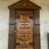 Avin Door
