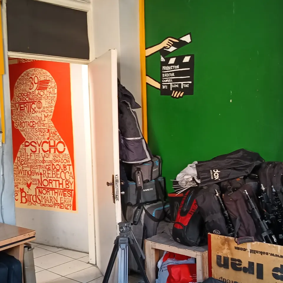 Office of Isatis Movie Makers