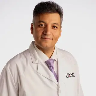 کلینیک چشم پزشکی دکتر عادل پور