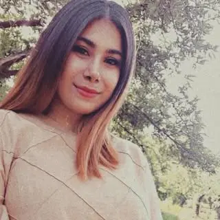 کاشت ناخن اسلامشهر