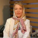 دکتر نادیا درویشی زاده| متخصص پوست|مو|زیبایی