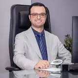 دکتر رضا قندهاری | متخصص پوست