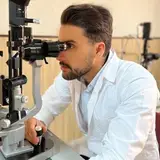 محسن علی کرمی | کلینیک چشم نور | ایلام