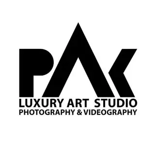 Pak Luxury Art Studio