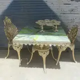 نقاشی،چوب، فلز، ساختمان،