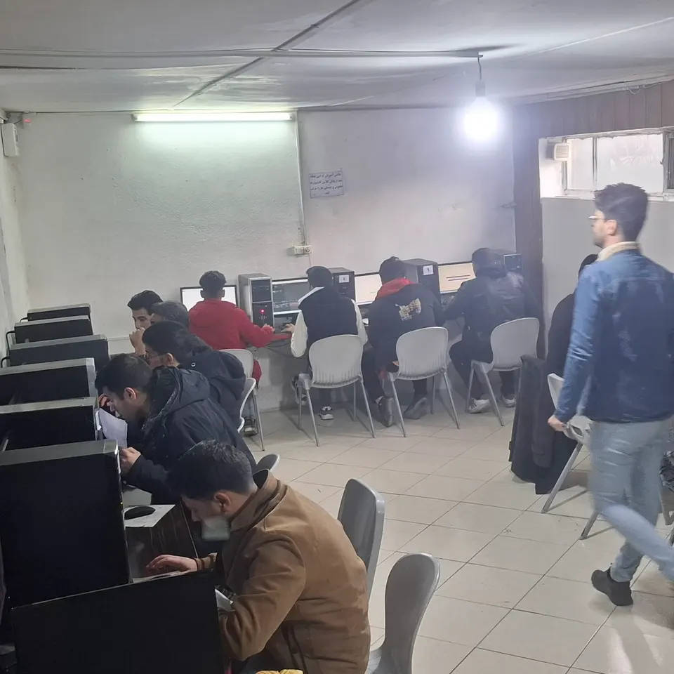 آموزشگاه کامپیوتر فرهنگ و ادب