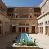 دانشکده هنر و معماری یزد
