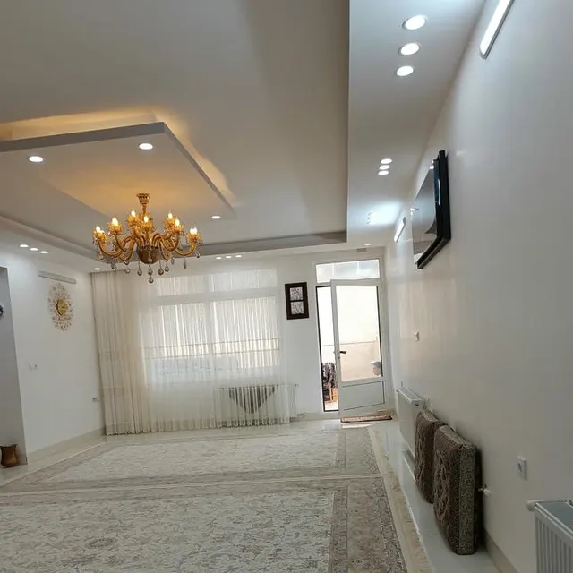 مشاورین املاک یاوری ۸۴۰۰