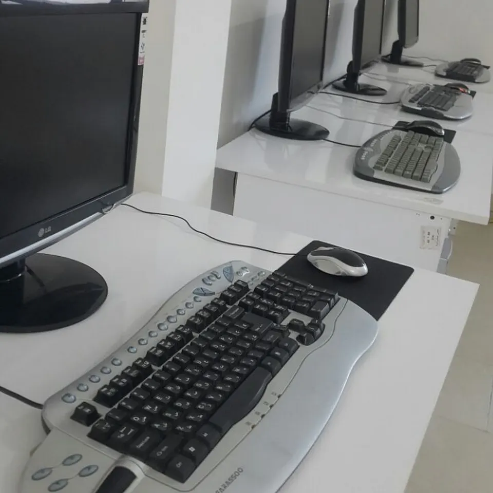 آموزشگاه کامپیوتر