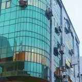 ساختمان پزشکان فروردین