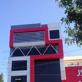 مسکن آقای ملک