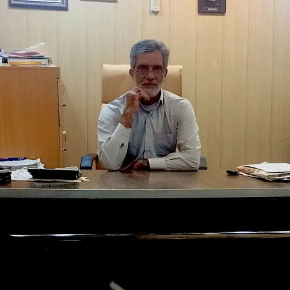 املاک وحدت